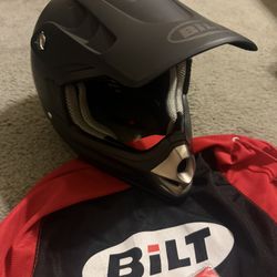 Like new 2025 youth Large Bilt Clutch II matte black motocross/ motorcycle helmet
