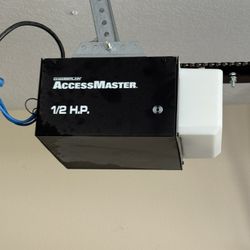 Garage door opener Chamberlain Access Master 1/2 HP  No work  Broken