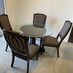FREE - Dinning set 4 chairs