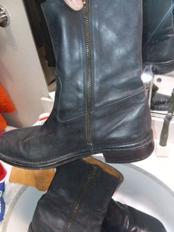 John Varvatos side zip, round toes calf leather boot mens size 11