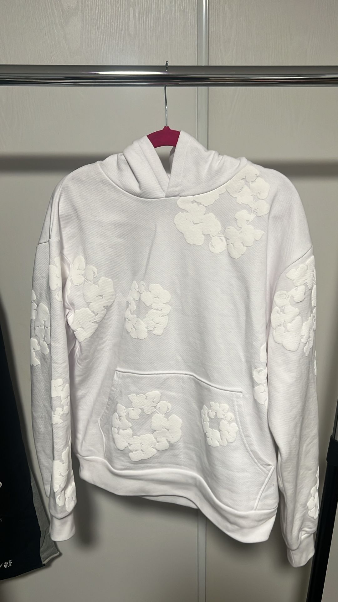 Denim Tears “White mono Cotton wreath”
