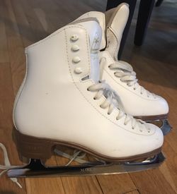 Jackson Artiste Figure Ice Skates