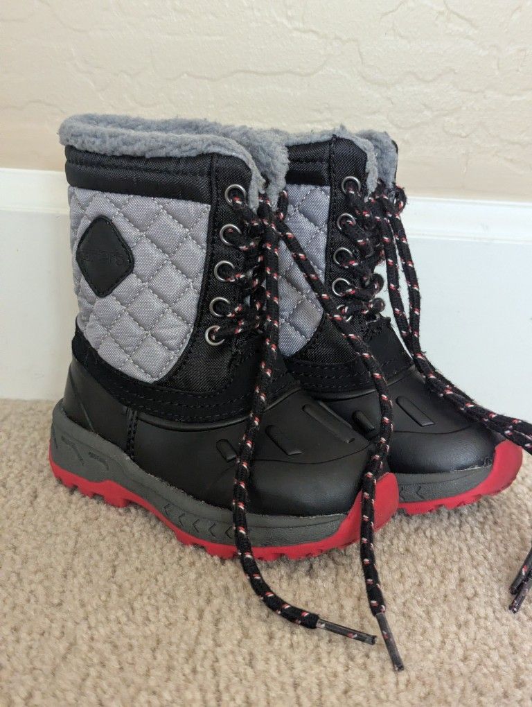 Size 6 Carter's Toddler Baby Boy Snow Boots