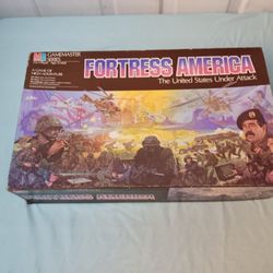 Vintage 1986 FORTRESS AMERICA BOARD GAME
