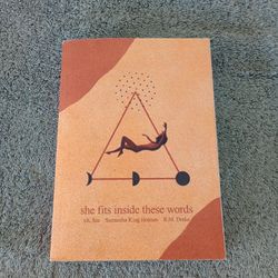 She Fits Inside These Words (Volume 4) (What She Felt) (paperback)