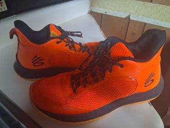 Curry 3z6 Bolt red/black