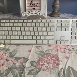 Apple Magic Keyboard