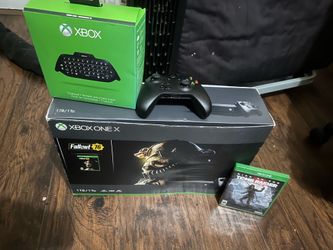 Xbox one x 4k HDR CIB w/ keyboard & 2 controllers