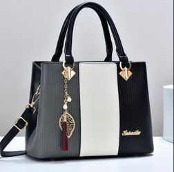 Huiweitu Tricolor Handbag with Tassel Charm