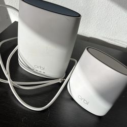 Netgear Orbi Satellite And Network Router 