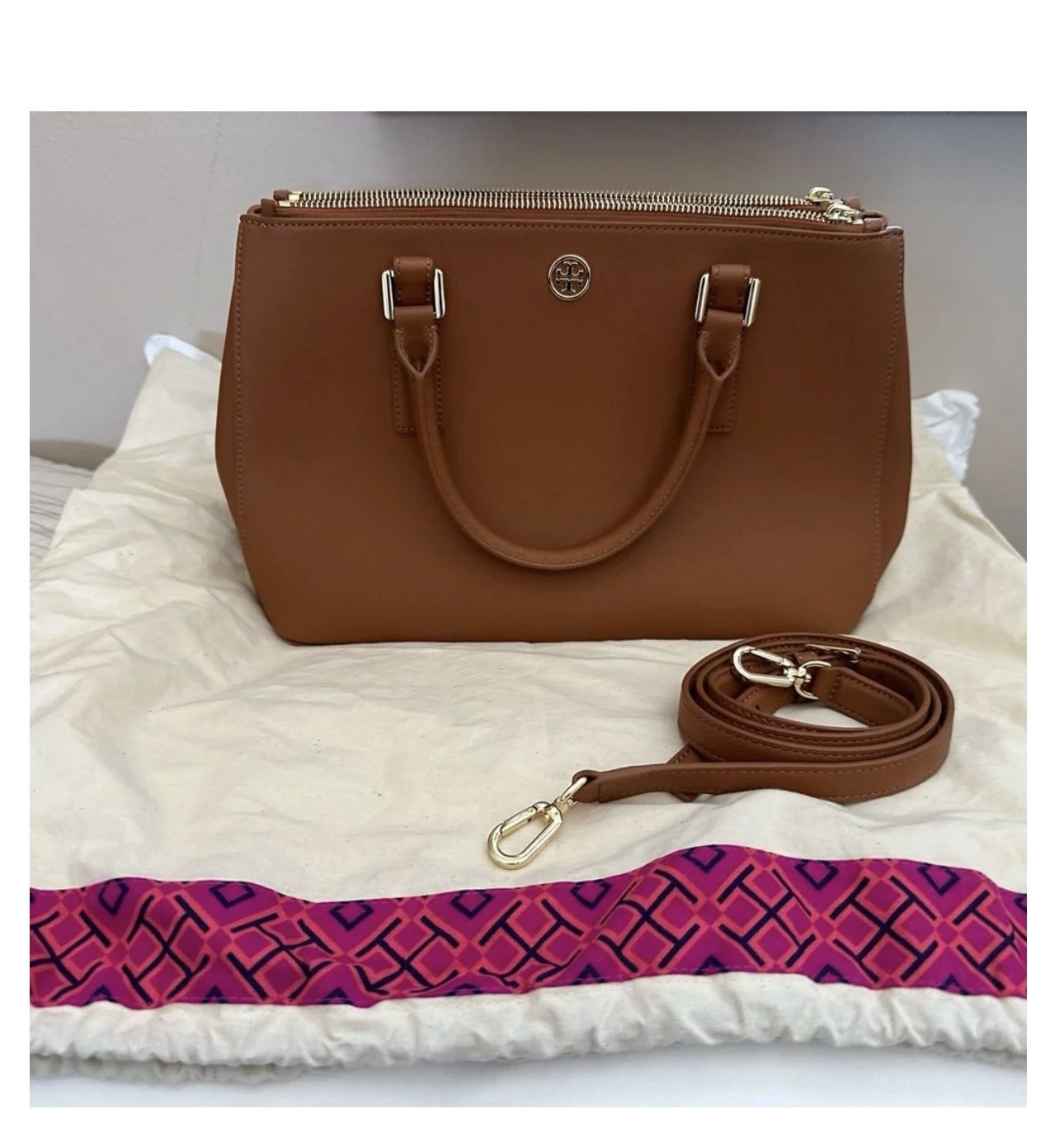 Tory Burch Robinson Medium Double Zipper Bag/purse