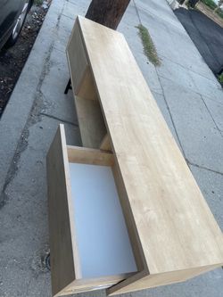 Tv stand