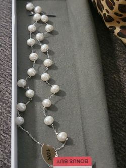10 Kt White Gold Pearl Necklace ✨️ 💛 $250.00. New!  Firm Price!  Pick Up Only!  