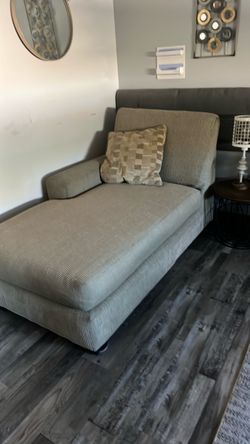 Chase lounge