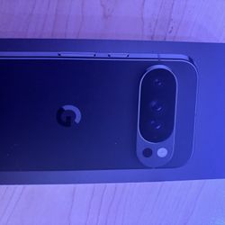 Google Pixel 10 Pro Sealed.  128gb Obsidian