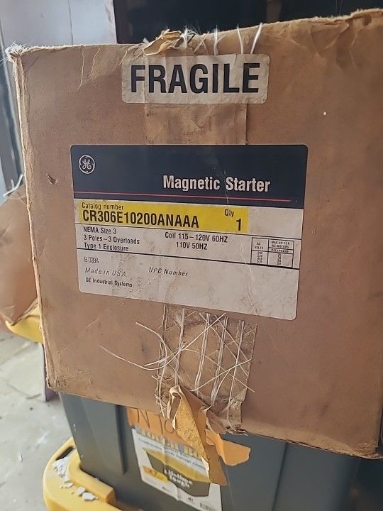 GE CR306E10200ANAAA, NEMA Size 3, 3 Pole, 115-120V Coil, Magnetic Starter, NIB