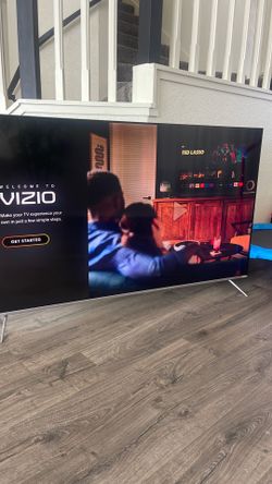 Vizio smart tv 65 inch fully functional with remote