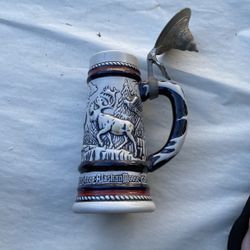 Avon Mug Mountain Animals Wildlife 1976