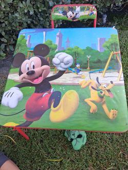 Disneyland Mickey mouse and pluto table and chait