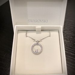 Swarovski Silver Pendant Necklace 