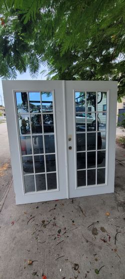 # puerta  francesa 70 x78