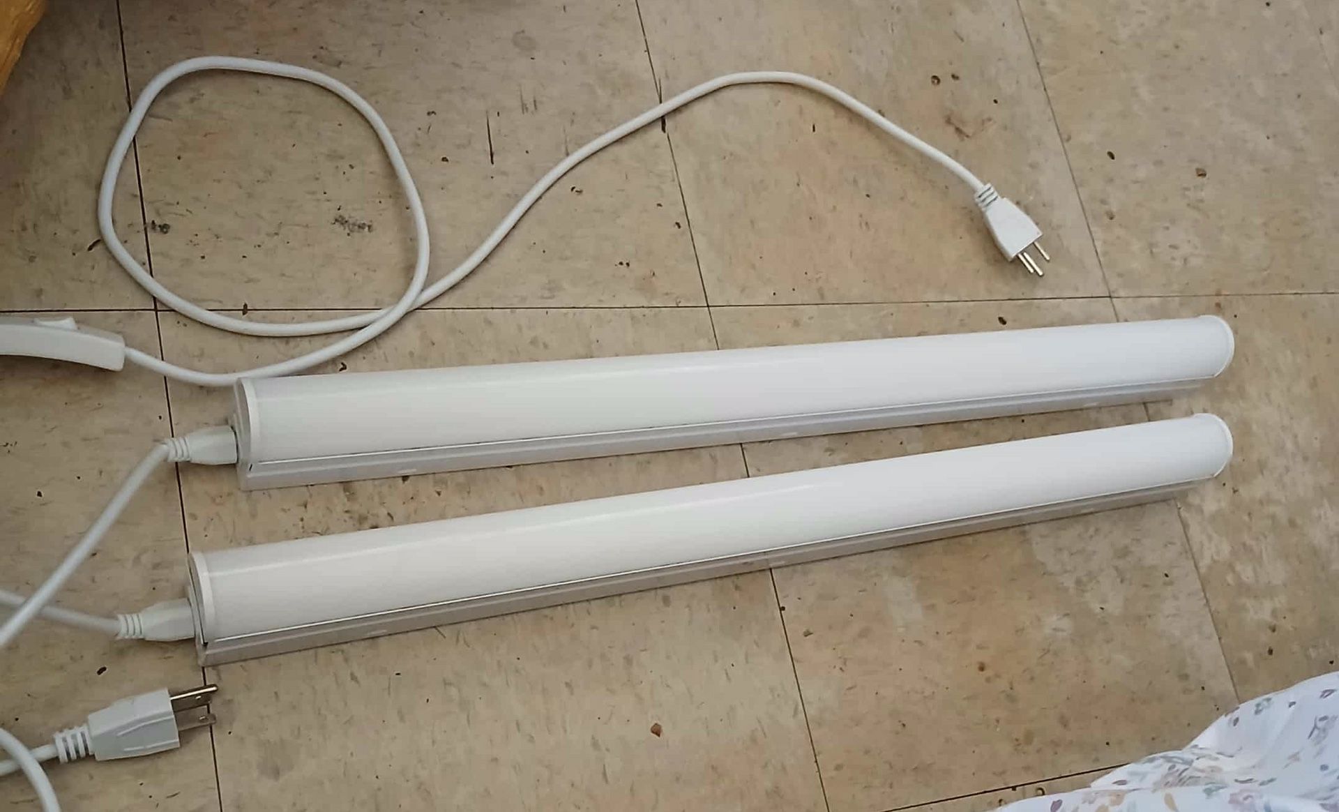 2 LED Wall Light Tube