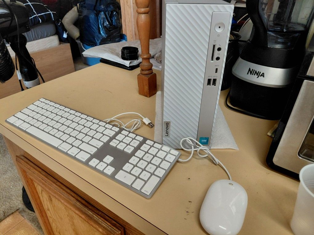 Lenovo IdeaCentre 3 Small Form Factor Desktop PC With Apple Keyboard And Mouse (Intel R 300 (U300) Processor 3.90GHz, 8GB RAM, 256GB NVMe, W11 PRO)