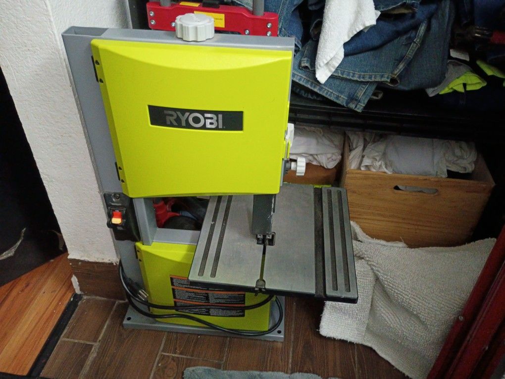 Ryobi Electrick Band Saw