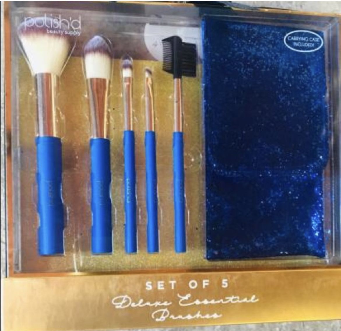 Polish’s Beauty Supply Brush Set with Carrying Case 