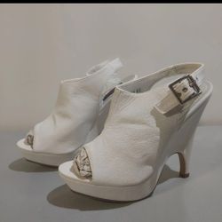 Yoki Nelly white Heels