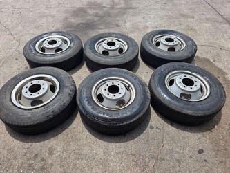 8x6.5 dually wheels used 215/85/16