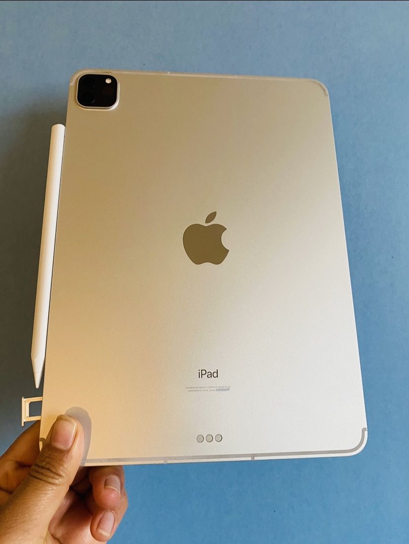 256GB Apple IPad Pro 11” 3rd Generation (2021 model / M1 chip 