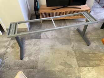 Sturdy desk frame - adjustable height - Ikea