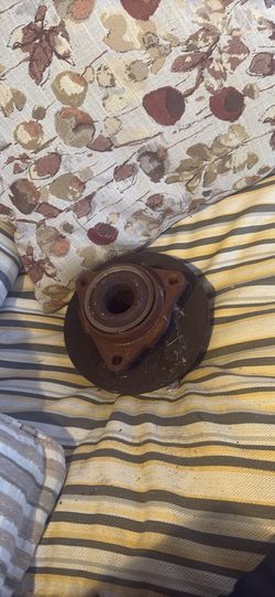 wheel hub and bearing assembly for jeep or chrysler