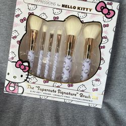 Hello Kitty "The "Supercute Signature" Brush sot 6 -PC SET • VEGAN • CRUELTY-FREE • HYPOALLERGENIC