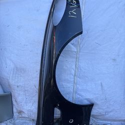 2012 Aston Martin Vantage Right Fender