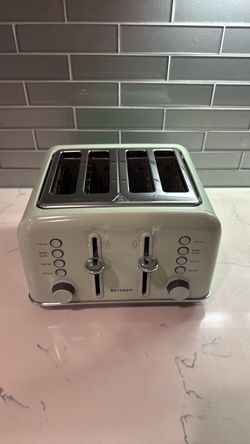 Buydeem 4-Slice Toaster