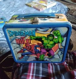 Lunch Box Marvel Comics 1980 Spiderman Hulk And Captin American Lunch Box And Thermos 