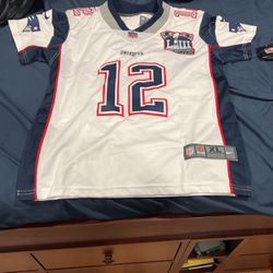 Tom Brady Super Bowl 53 champions stitched jersey(YOUTH XL) Brand new WITH TAG never worn. 