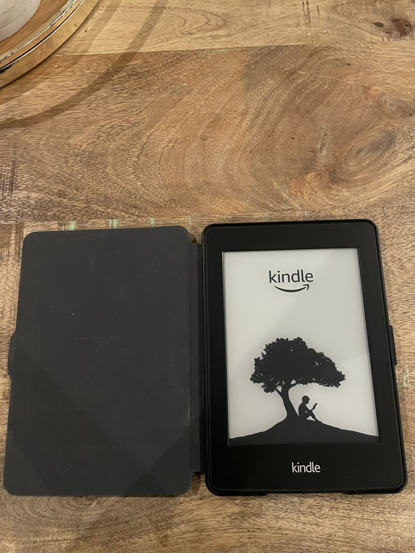 Kindle Paperwhite With Case