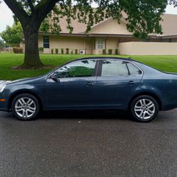 2007 Volkswagen Jetta Pzev "Low Miles"