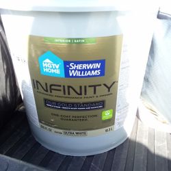Interior Pure White Ultra White Paint 5 gallons 