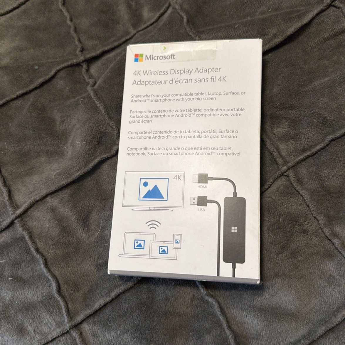 Microsoft Wireless 4K Display Adapter ワイヤレスディスプレイ