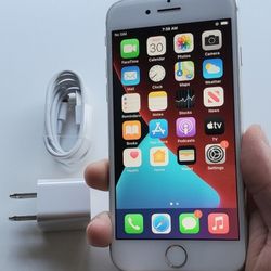 iPhone 8 - UNLOCKED - Like New 