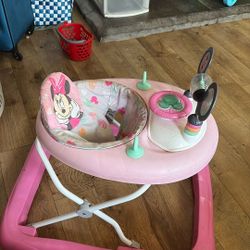 New Born Baby Items (FIRST COME FIRST SERVE ) Need Gone Today 