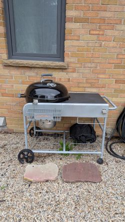 Charcoal grill