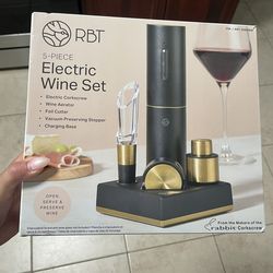 Electric bottle opener