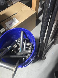 Lot of Steel Pipe Nipples and Fittings