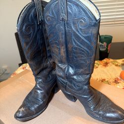Women’s Cowgirl Boots