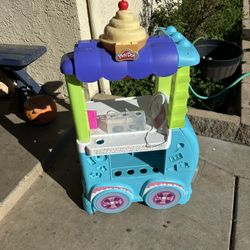 Play Doh Ice Cream Cart 
